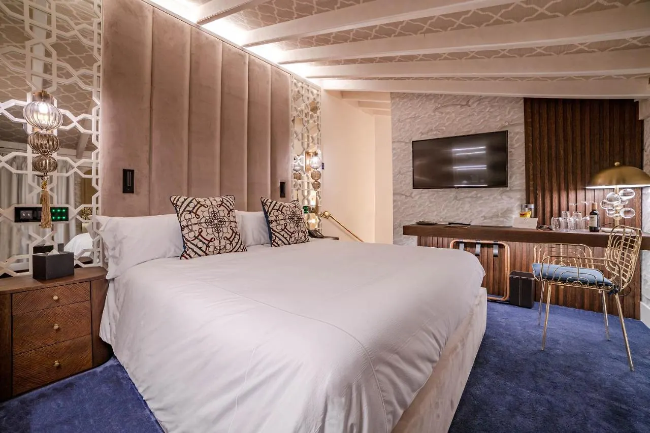 Hotel Claude Marbellac